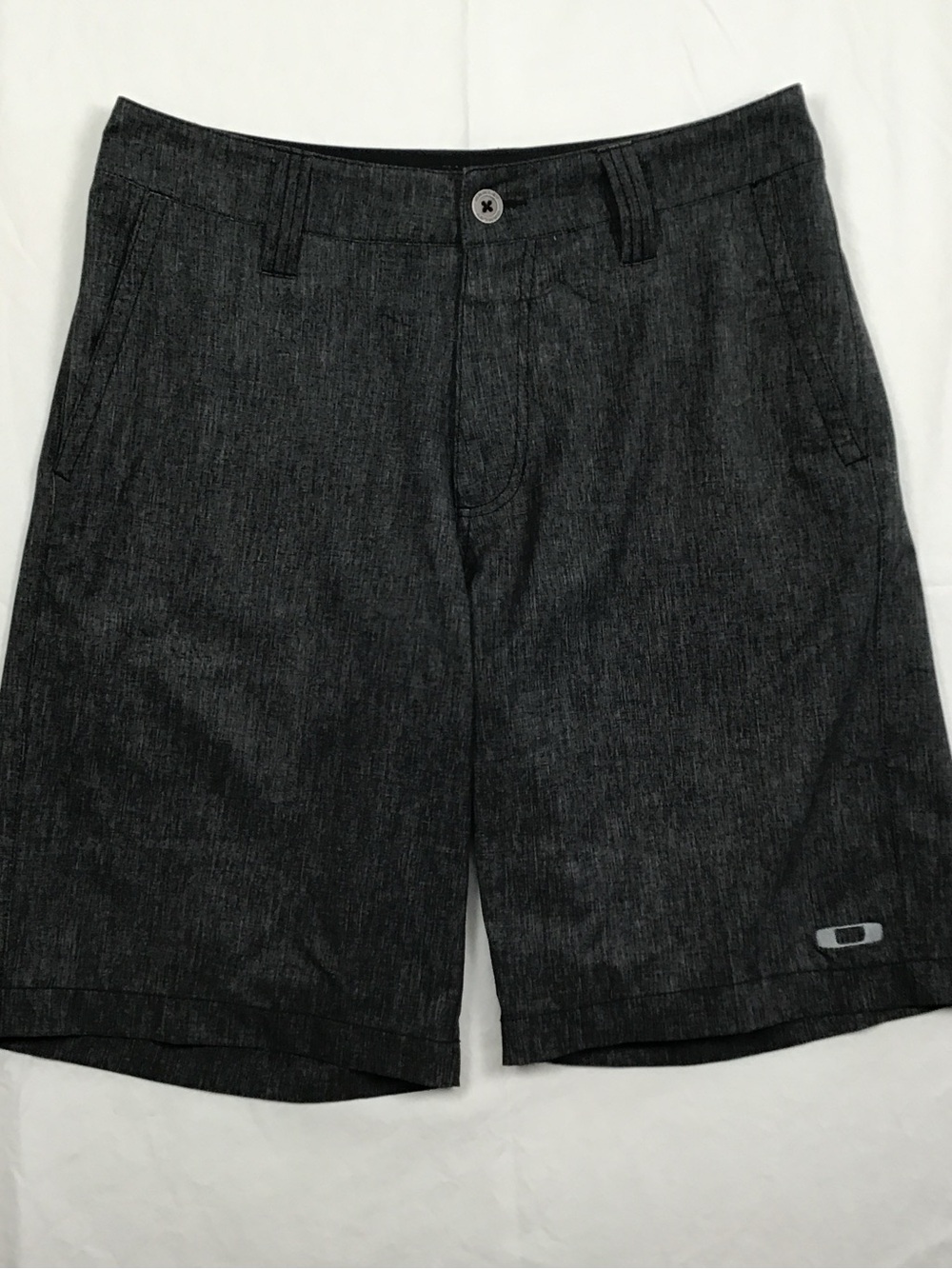 Oakley men’s flat front shorts 30